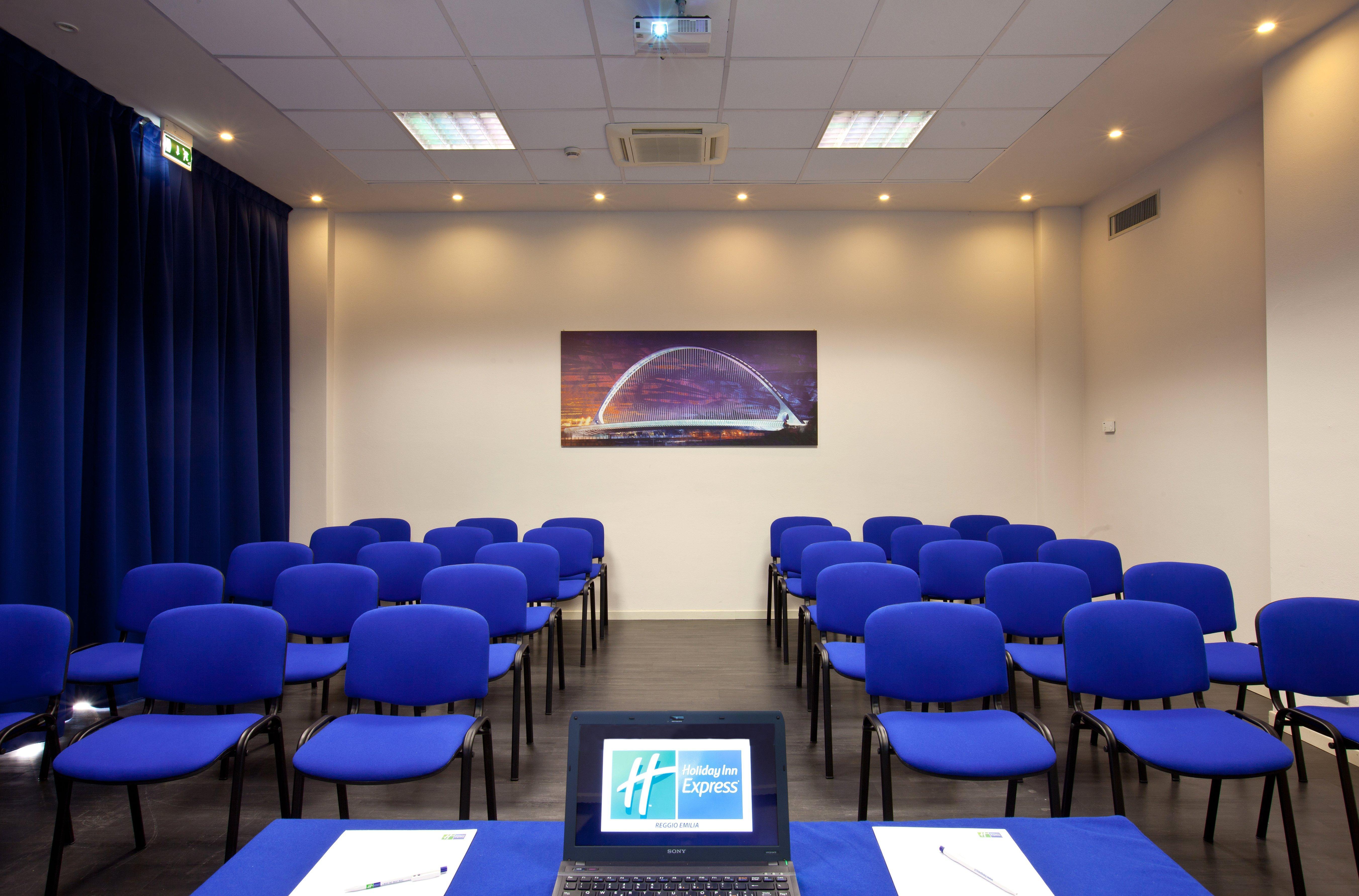 Holiday Inn Express Reggio Emilia, an IHG Hotel Esterno foto