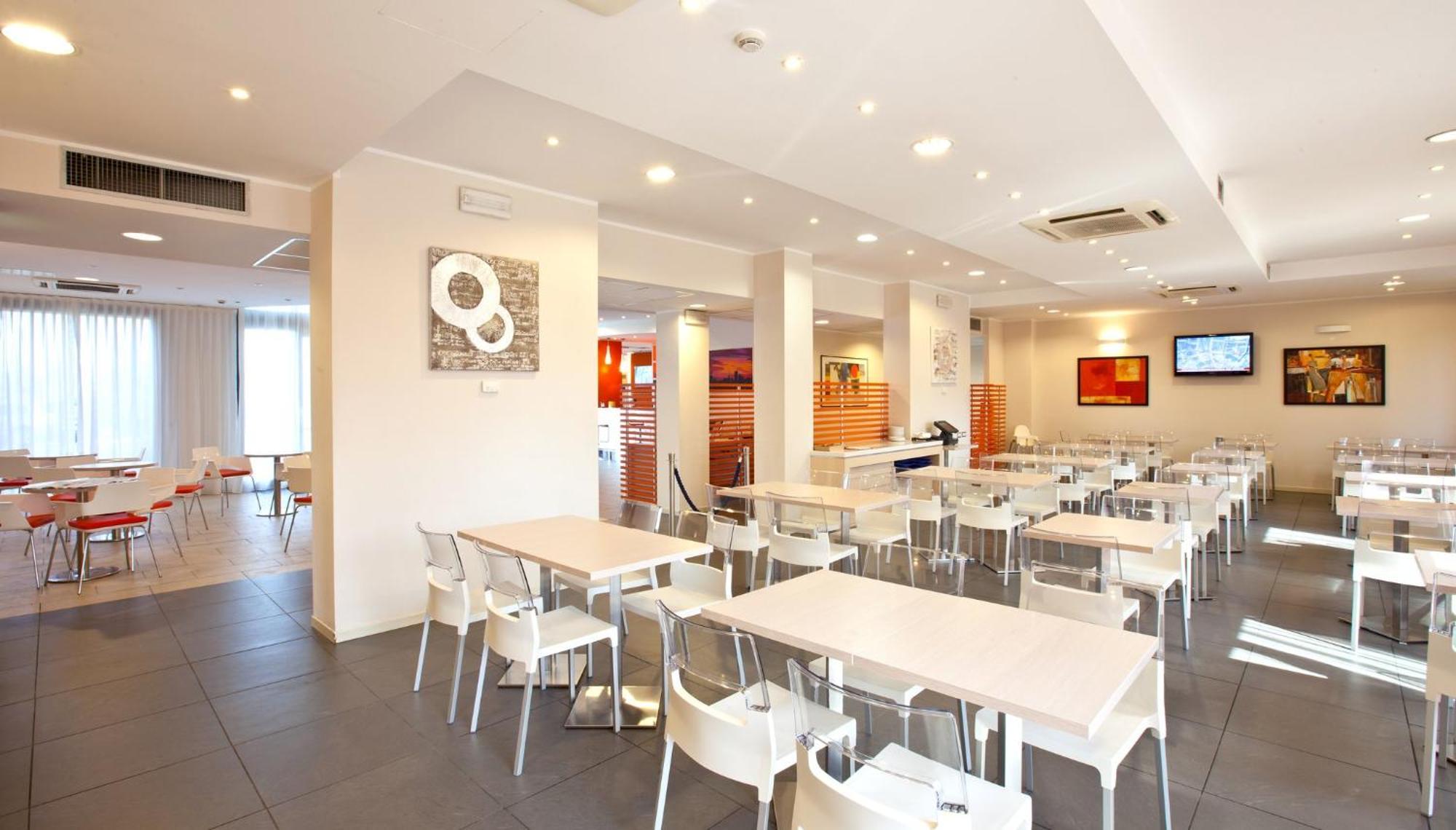 Holiday Inn Express Reggio Emilia, an IHG Hotel Esterno foto